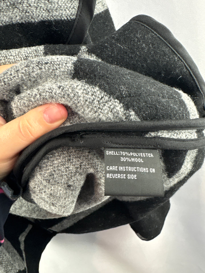 Women’s Montanaco Small Gray &amp; Black Patterned Jacket