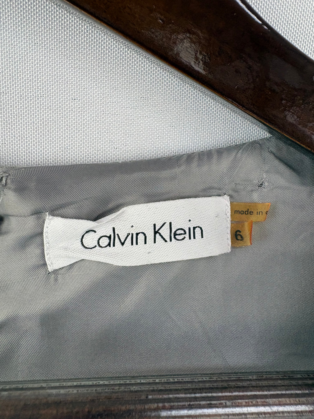 Women’s Calvin Klein Size 6 Light Gray Sheath Dress