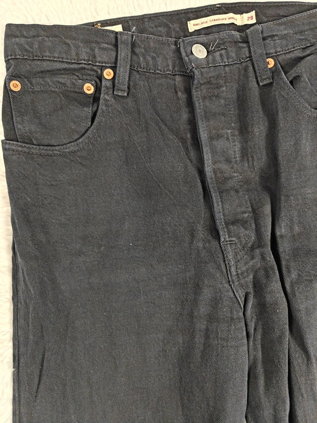 Mens Levis Ribcage Straight Ankle Jeans Black Size 28