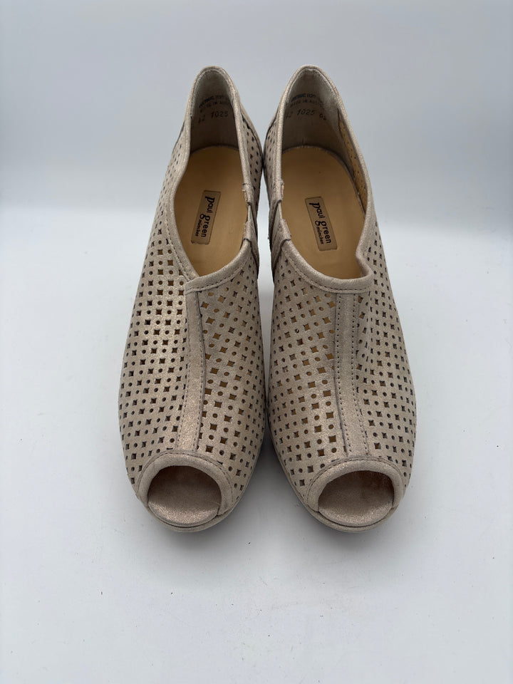 Women’s Paul Green Size 9 Goldish Taupe Suede Pumps