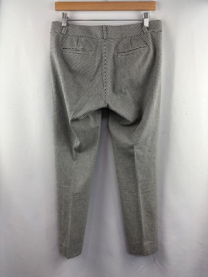Women’s Banana Republic Size 4 Black & White Checkered Pleated Slacks