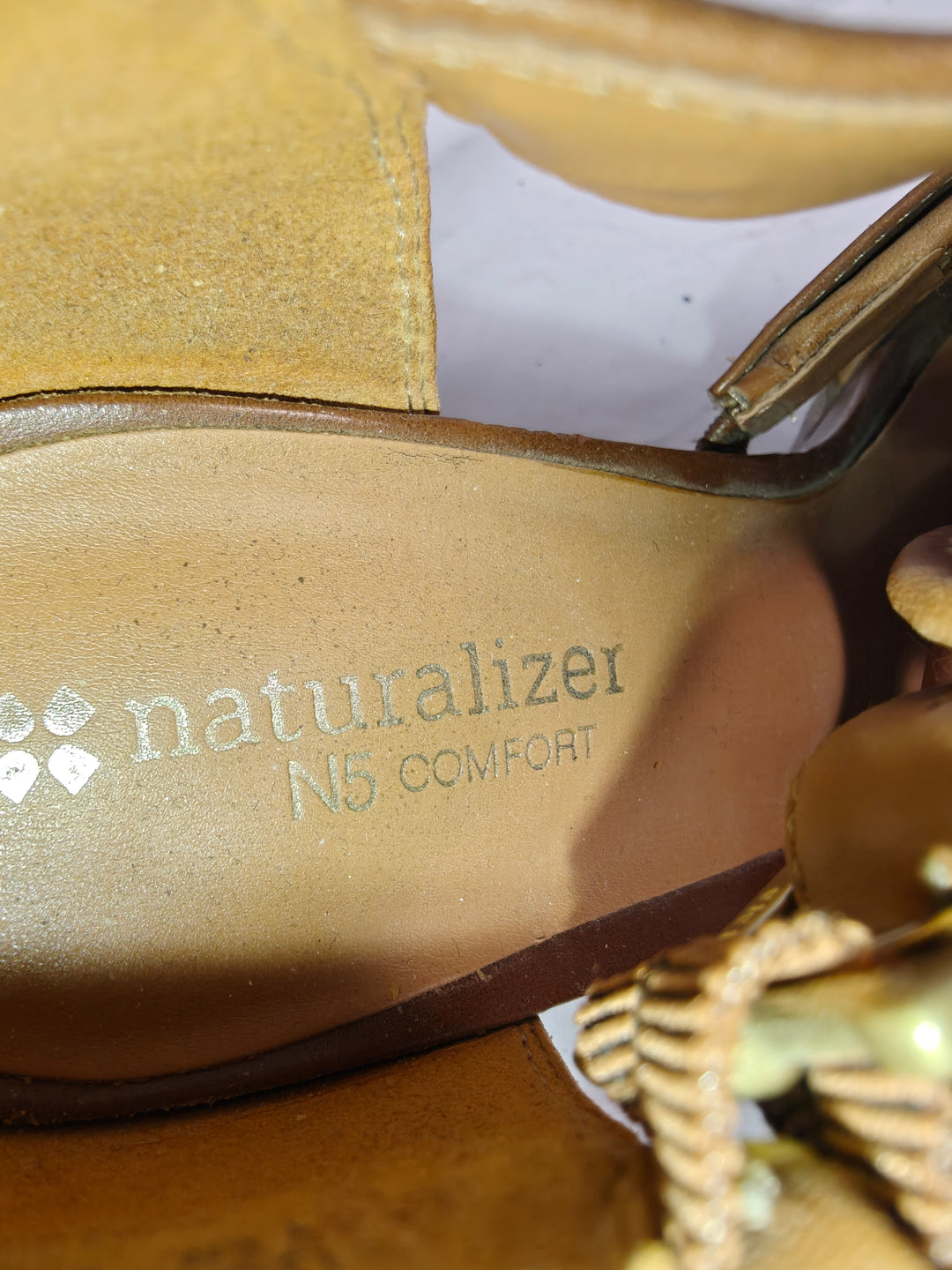 Womens Naturalizer Heeled Sandals Brown Size 7.5