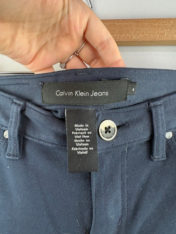 Women’s Calvin Klein Size 4 Navy Lowrise Jeggings