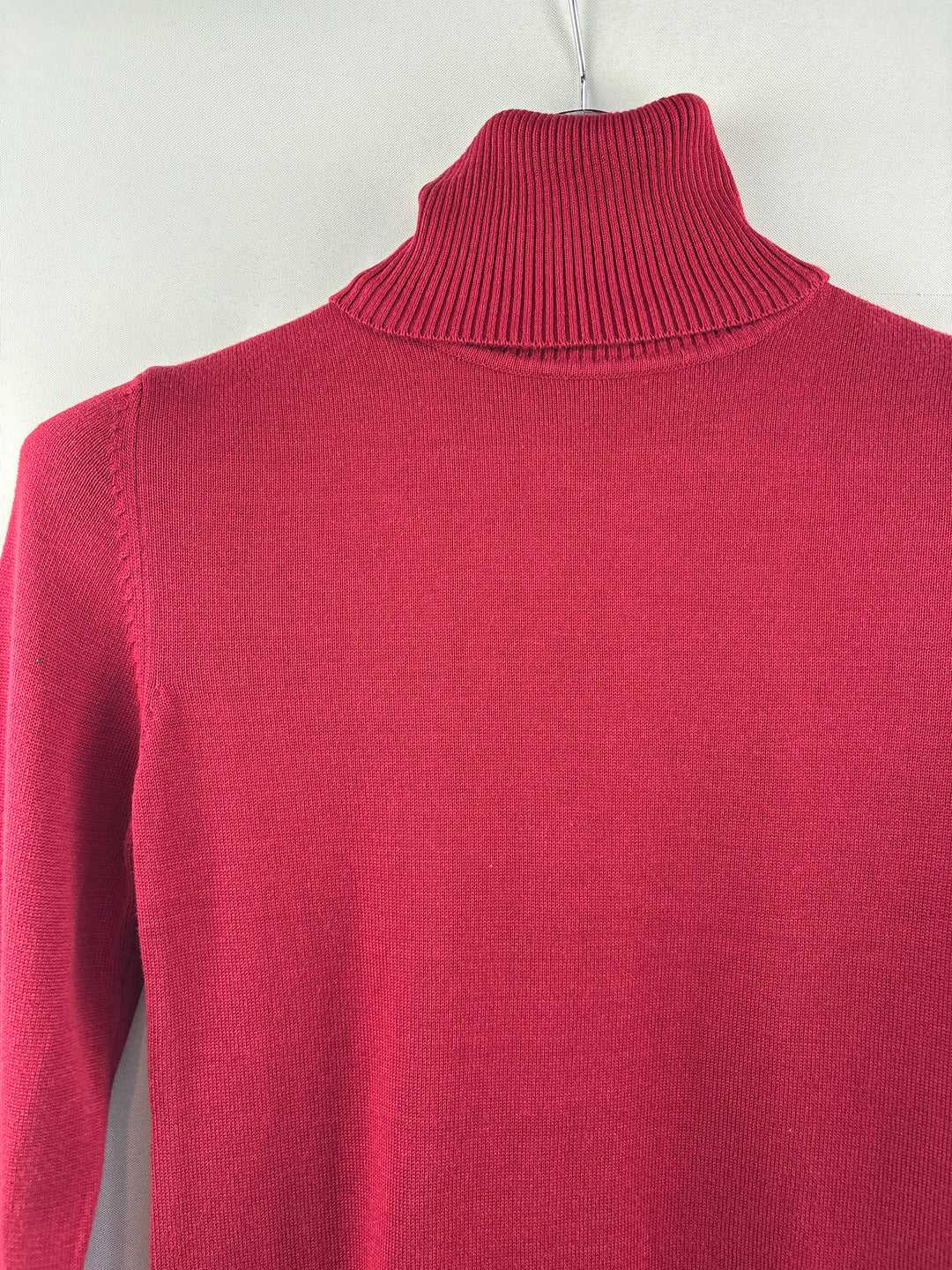 Women’s MontanaCo Small Cherry Red Turtleneck Sweater