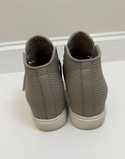 Steve Madden Click Wedge Sneaker – Gray Sz10