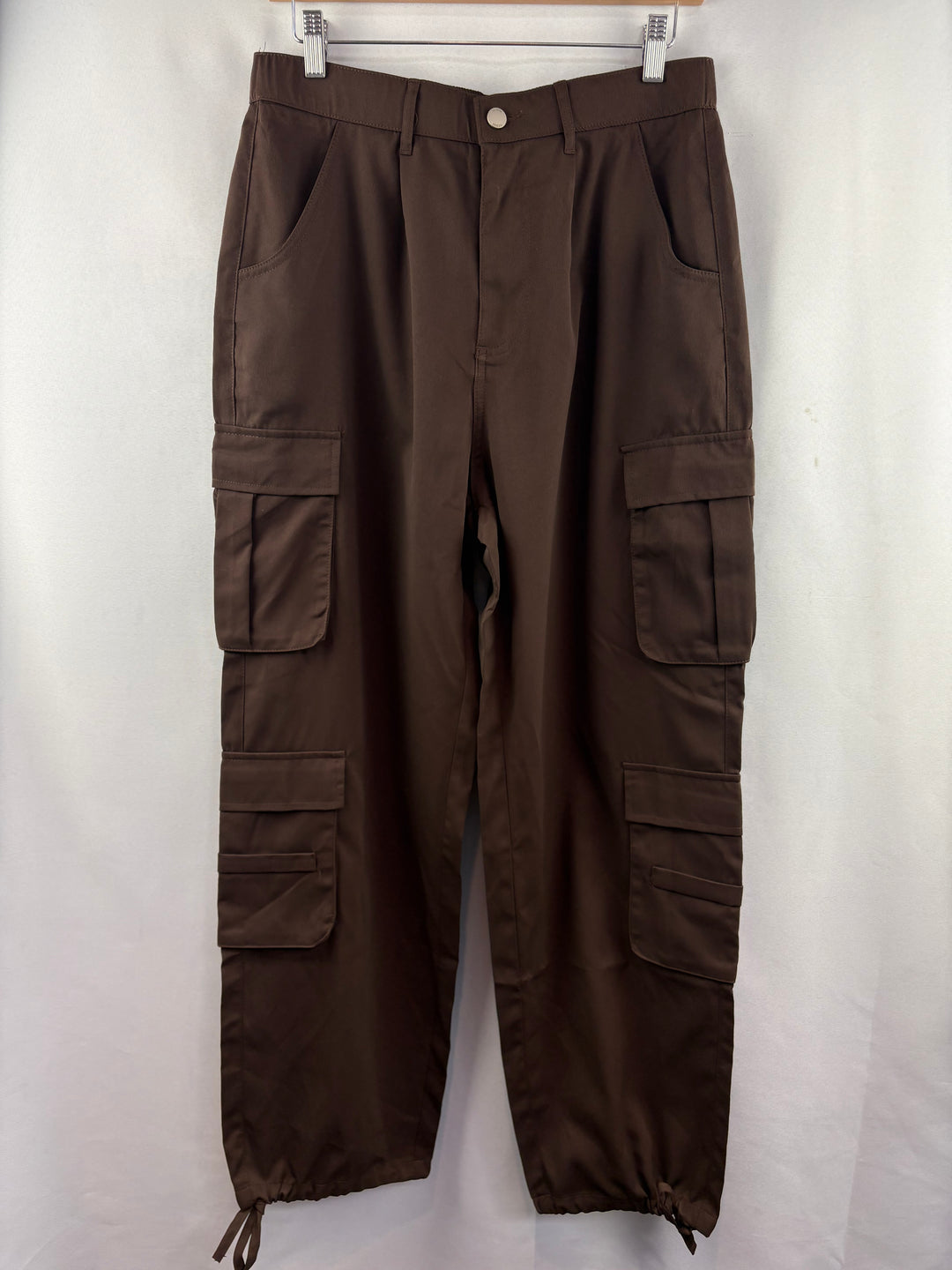 Women’s Halara Large Chocolate Brown Cargo Pants