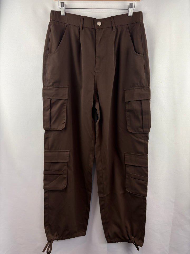 Women’s Halara Large Chocolate Brown Cargo Pants