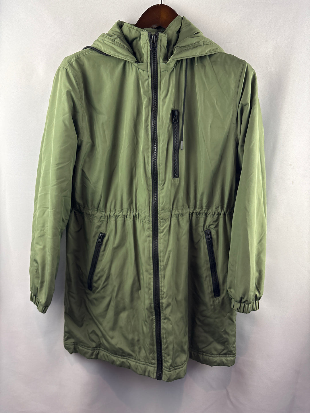 Women’s GapFit Medium Hunter Green Rain Jacket