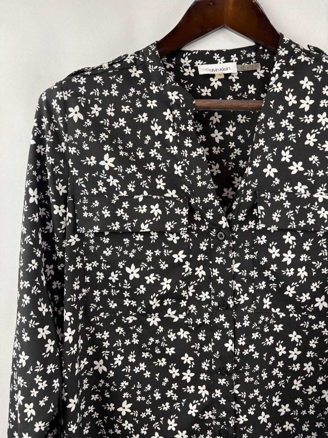 Women’s Calvin Klein Small Black w/ White Florals Blouse