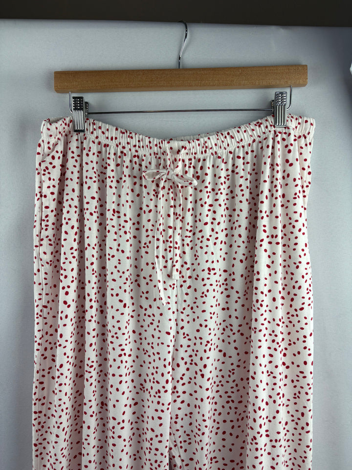Women’s The Cat’s Pajamas Size 1X White w/ Red Dots PJ Set