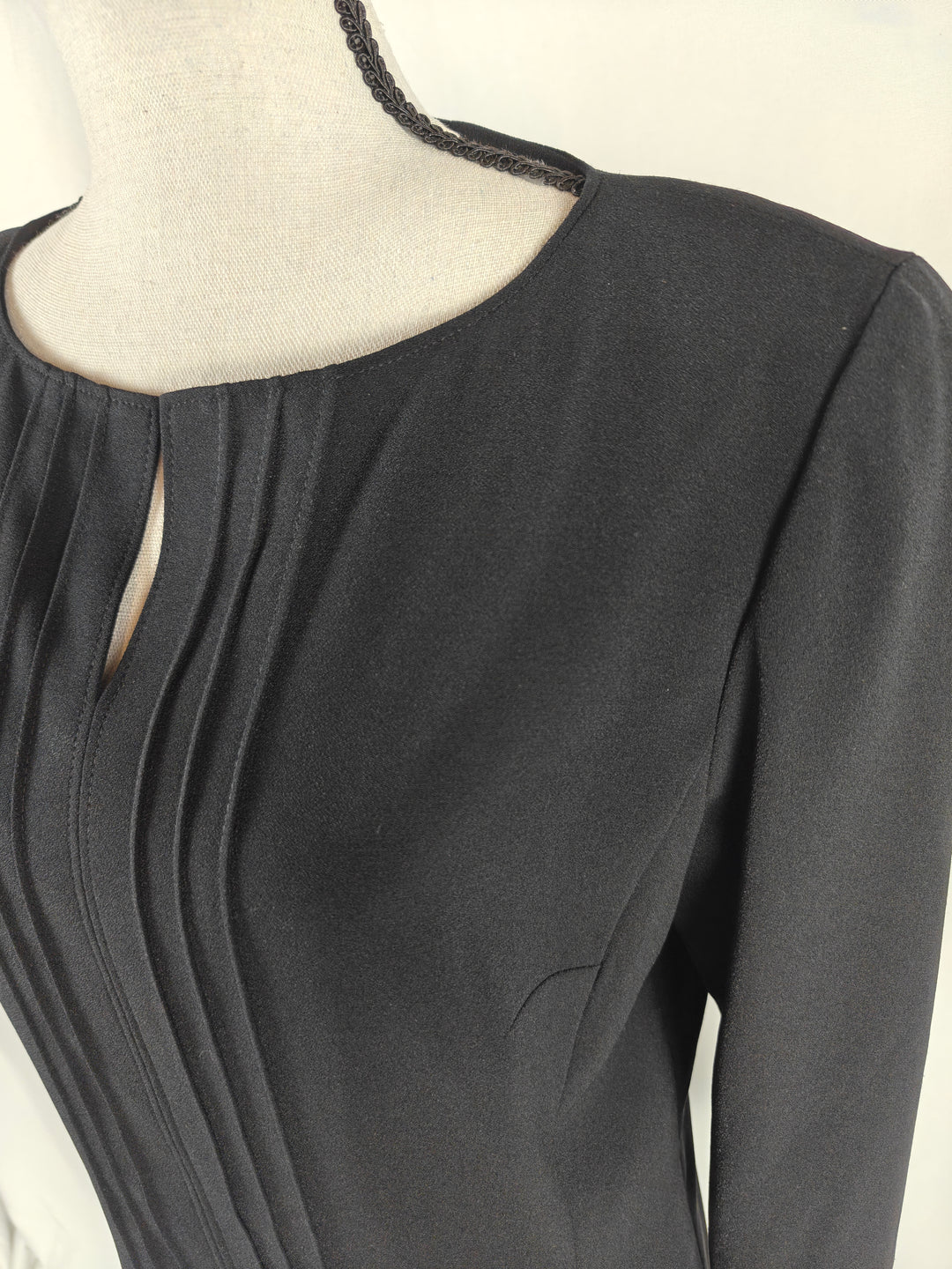 Women’s Jones New York Black Pleated Long Sleeve Dress Size 4