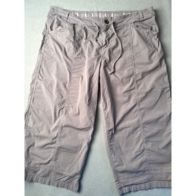 Women’s Fresh Produce Grey Capri Cargo Pants Sz 1X