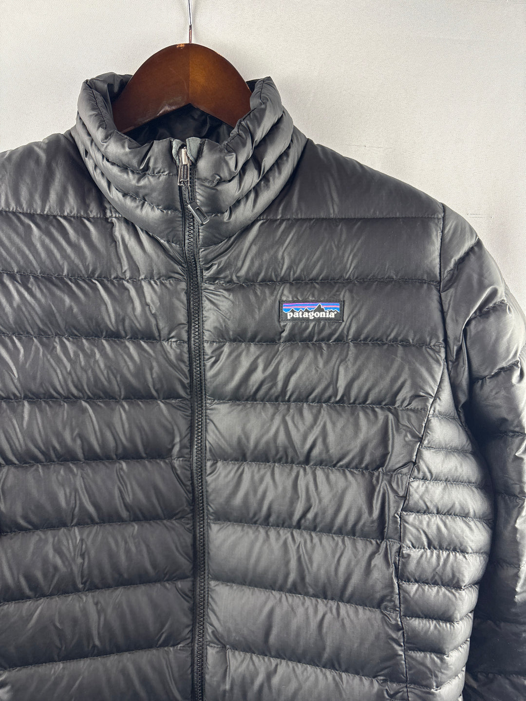 Women’s Patagonia Large Black Puffer Jacket
