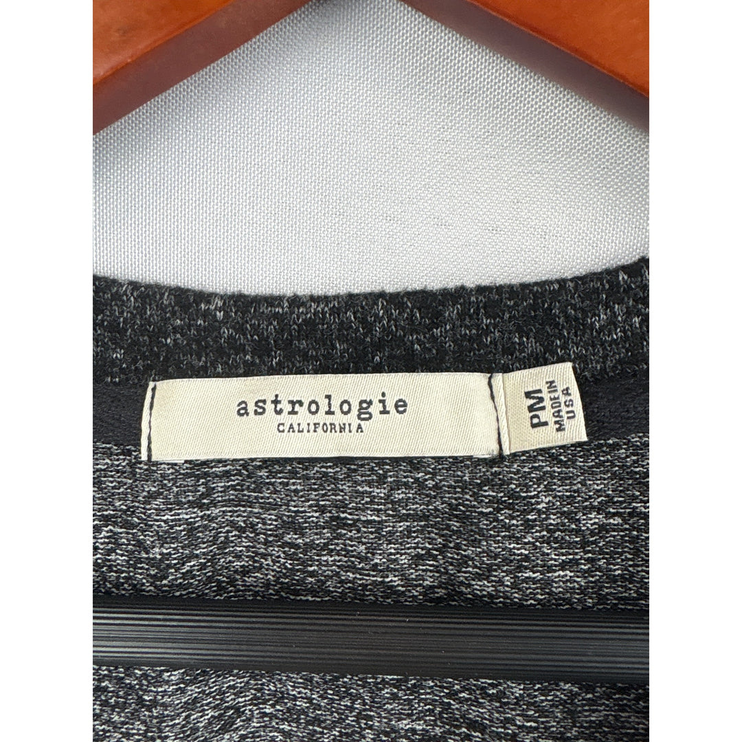 Women’s astrologie Size Petite Medium Black/Grey Short Sleeve Shirt