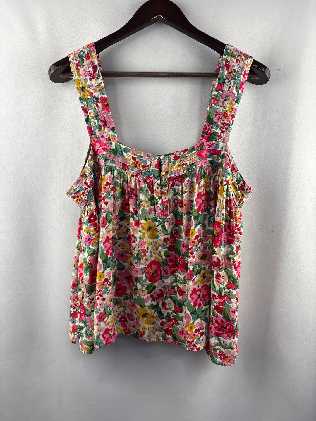 Women’s Natural Life XL Multicolored Floral Sleeveless Blouse