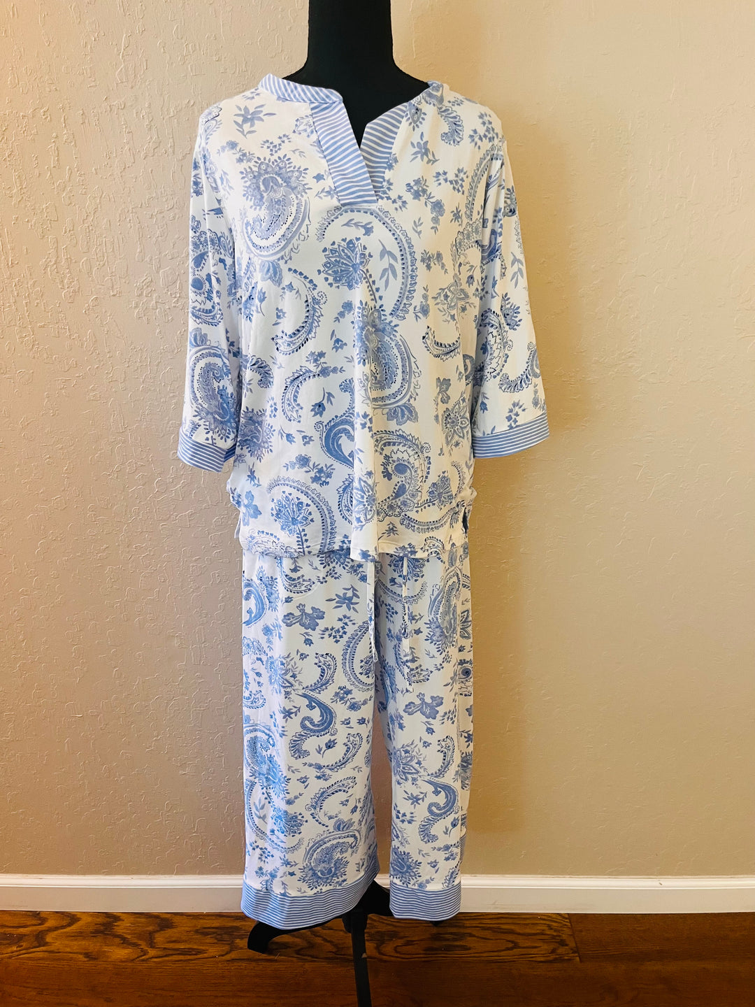 Flora by Flora Nikrooz Women’s 2 Piece Cropped Pajama Set Soft Lounge Sleepwear