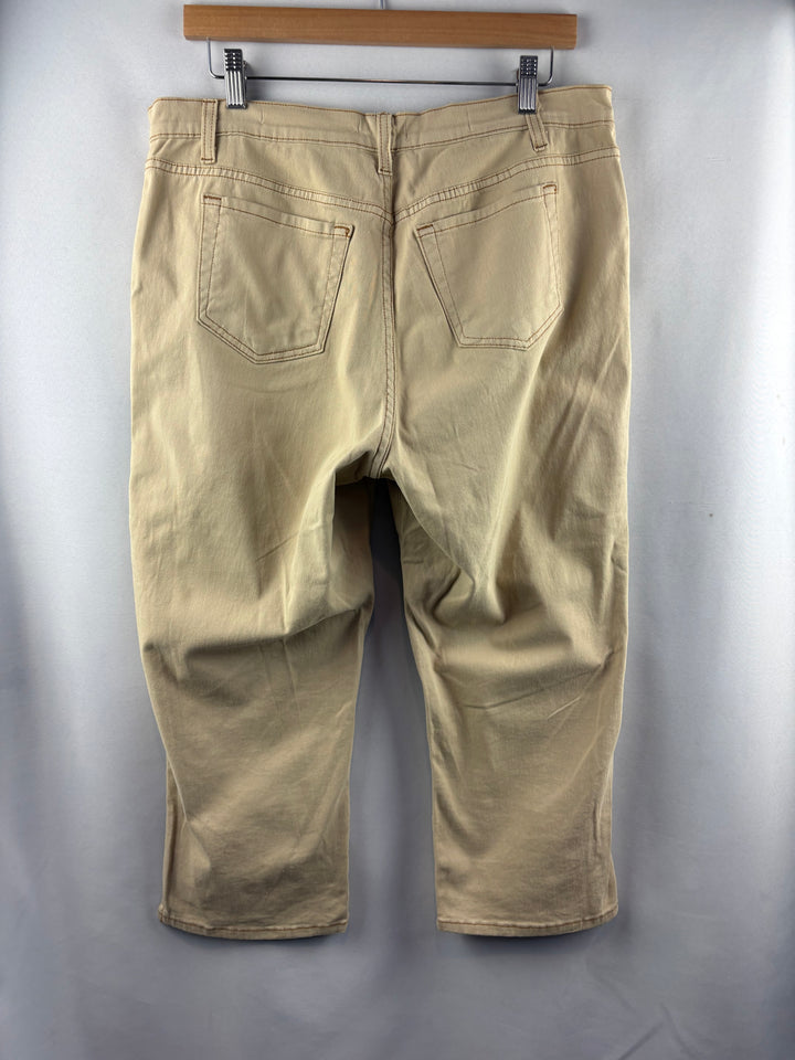 Women’s NYDJ Size 14 Khaki Straight Leg Pants