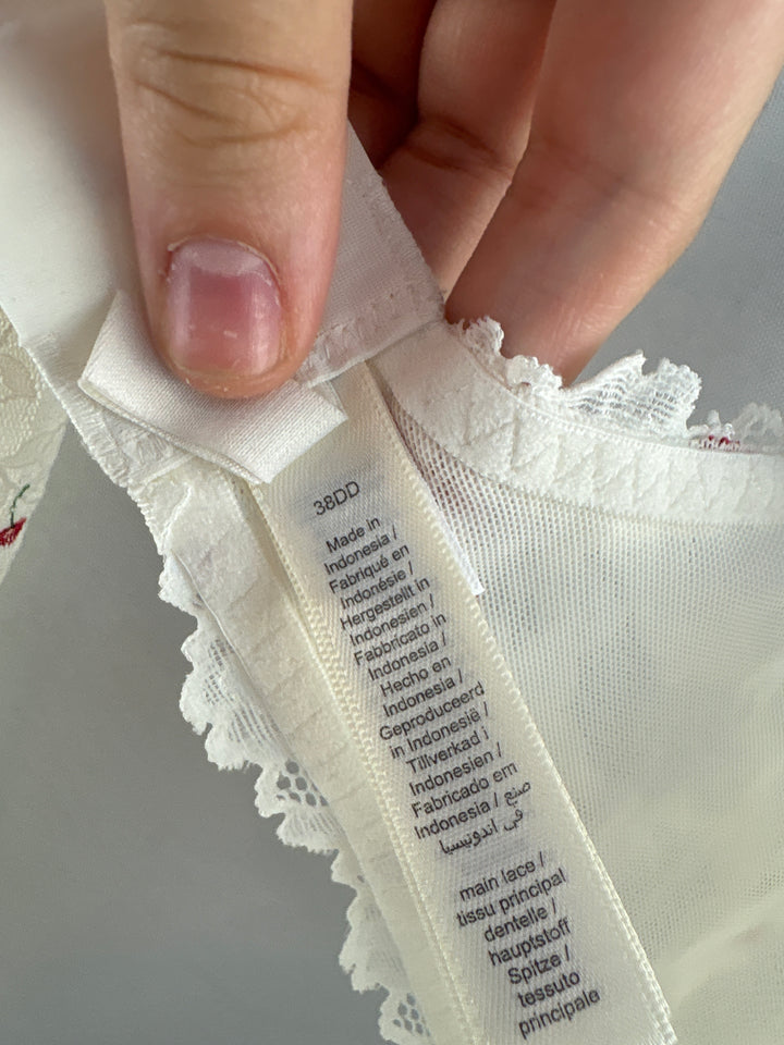 Women’s Skims Size 38DD Lace Cream Cherry Patterned Bra