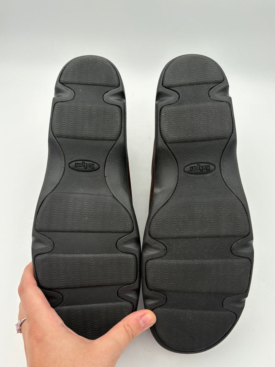 Women’s Soul Sensation Size 8 Chocolate Brown Suede Sneakers
