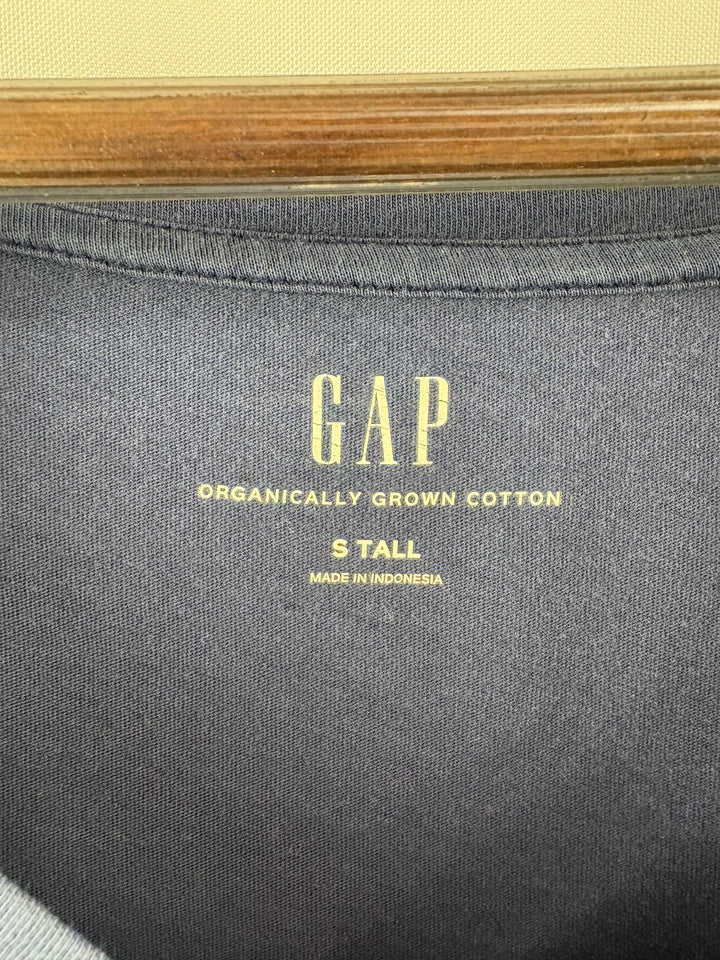 Women’s GAP Small Tall Grayish Blue V-Neck T-Shirt
