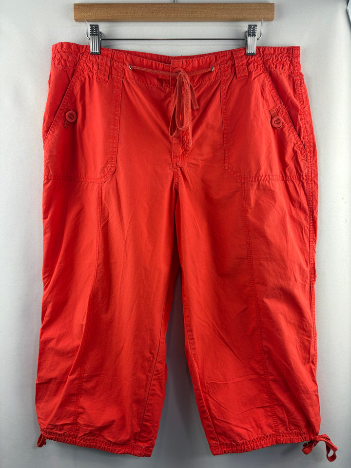 Women’s Faded Glory Size 14 Blood Orange Capris