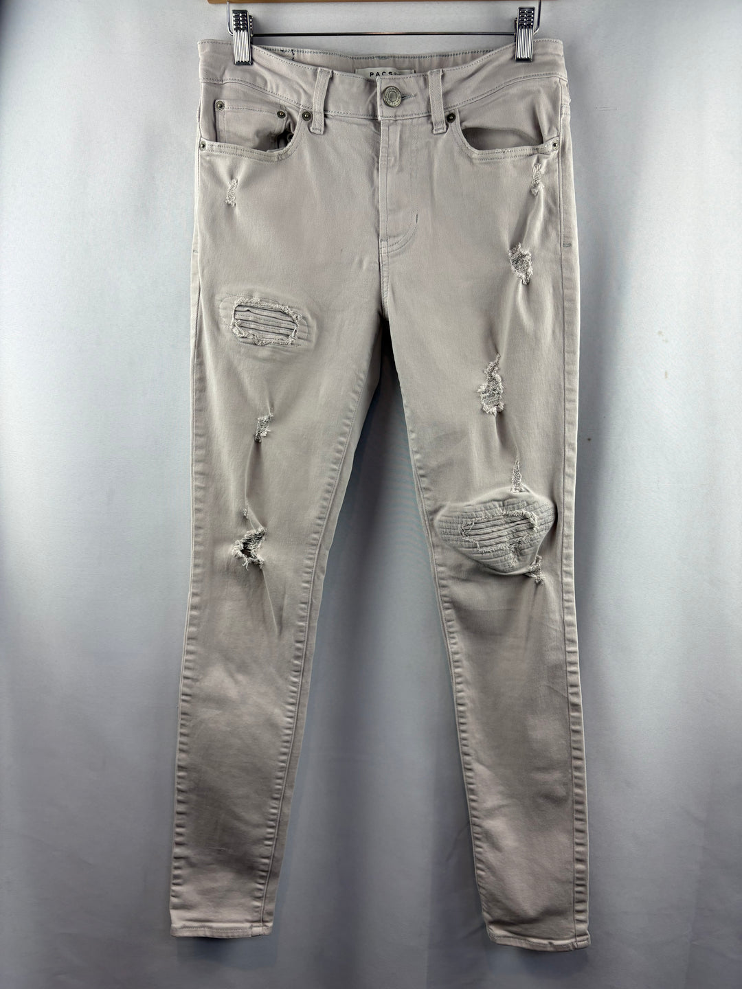 Women’s PacSun Size 30x32 Beige Distressed Skinny Jeans