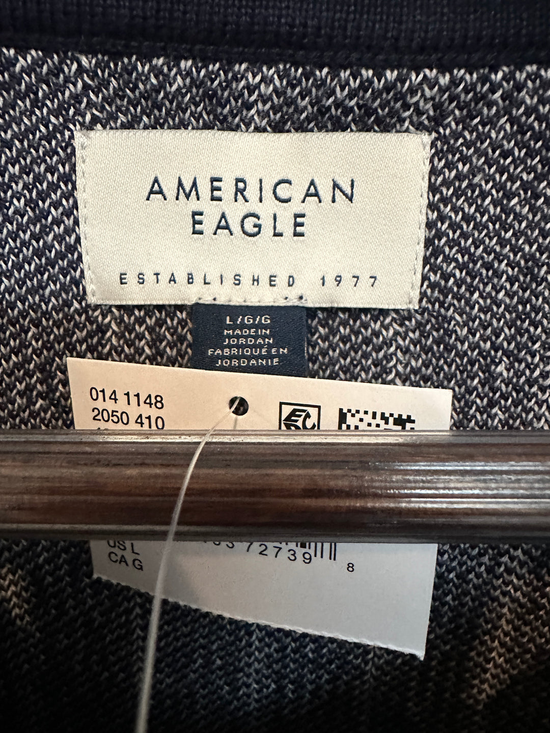 Men’s American Eagle Short Sleeve Blue and White Striped Polo Sweater Size L