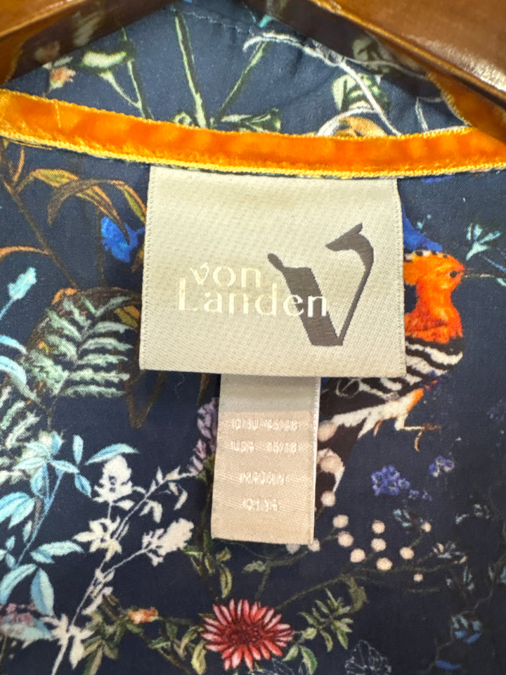 Women’s Von Landen Size 16/18  Navy Bird Patterned Button Up