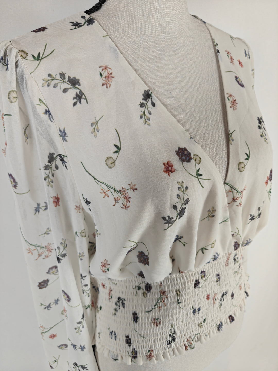 Womens Wilfred Genoa Blouse White Floral Size L NWT