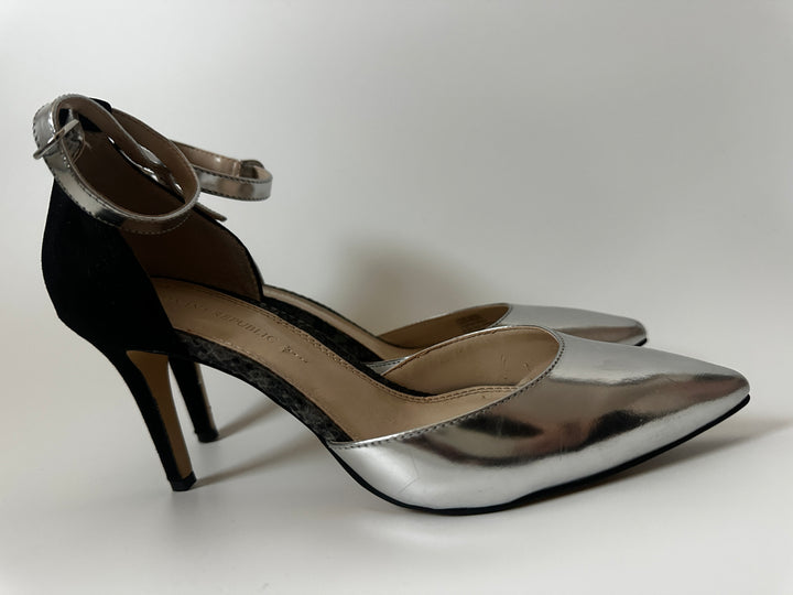 Banana Republic Giana Silver Metallic Black Pointed Toe Ankle Strap Heels D&