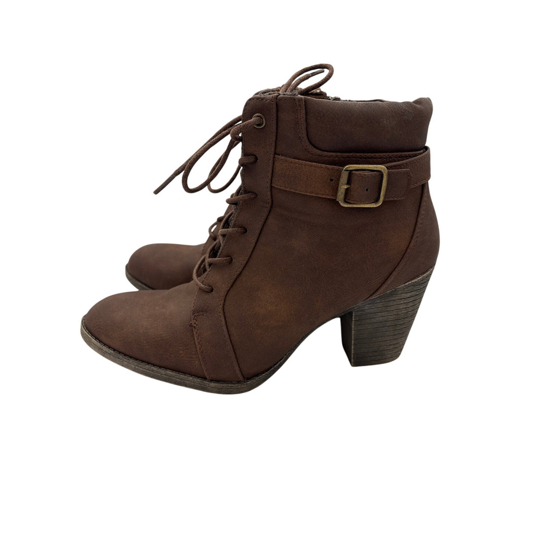 Women’s Daisy Fuentes Size 10 Brown Heeled Ankle Boots