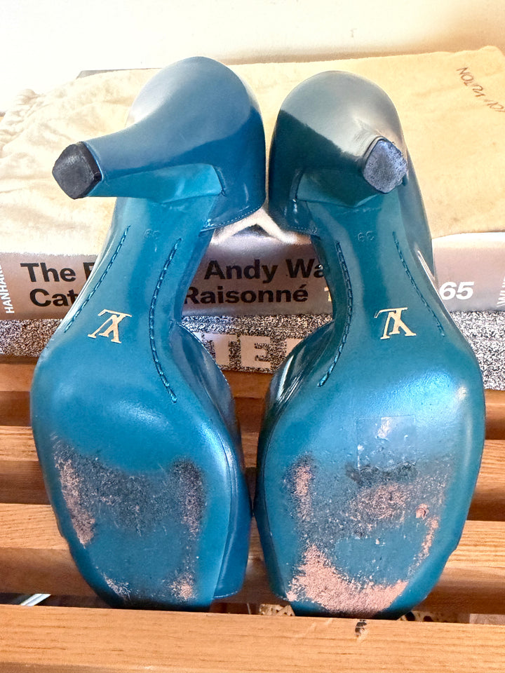 Louis Vuitton Vintage Teal Patent Leather Peep Toe Heels Pumps Size 39 Y2K