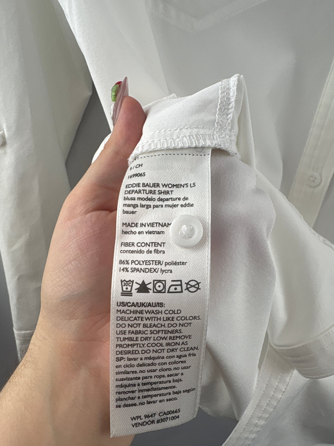 Women’s Eddie Bauer Small White Oversized Button Up