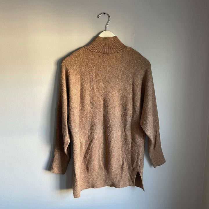 Magaschoni Oatmeal Brown Soft Turtleneck Sweater Minimalist Business Casual sz M