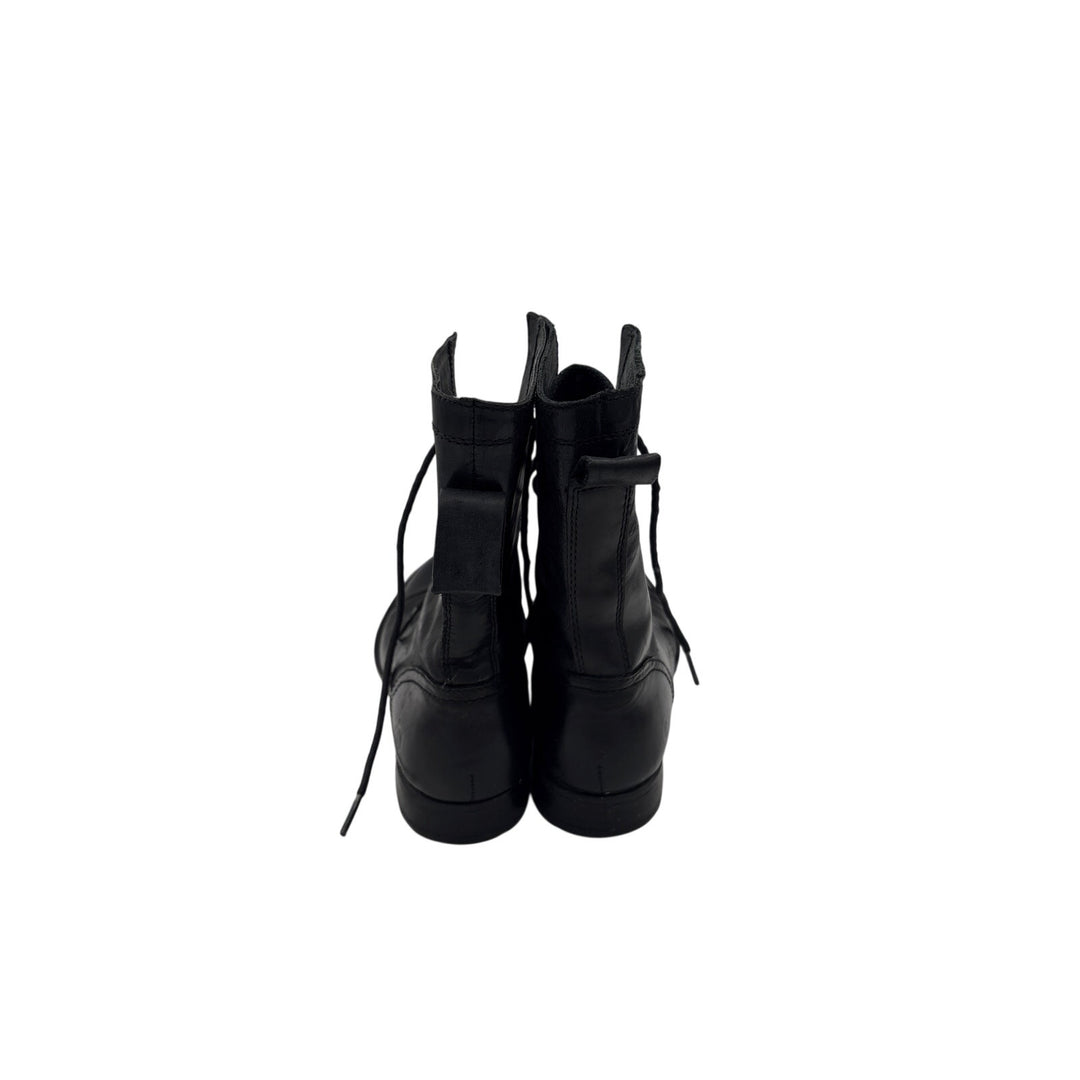 Women’s Bòrn Size 7 Black Patent Leather Combat Boot