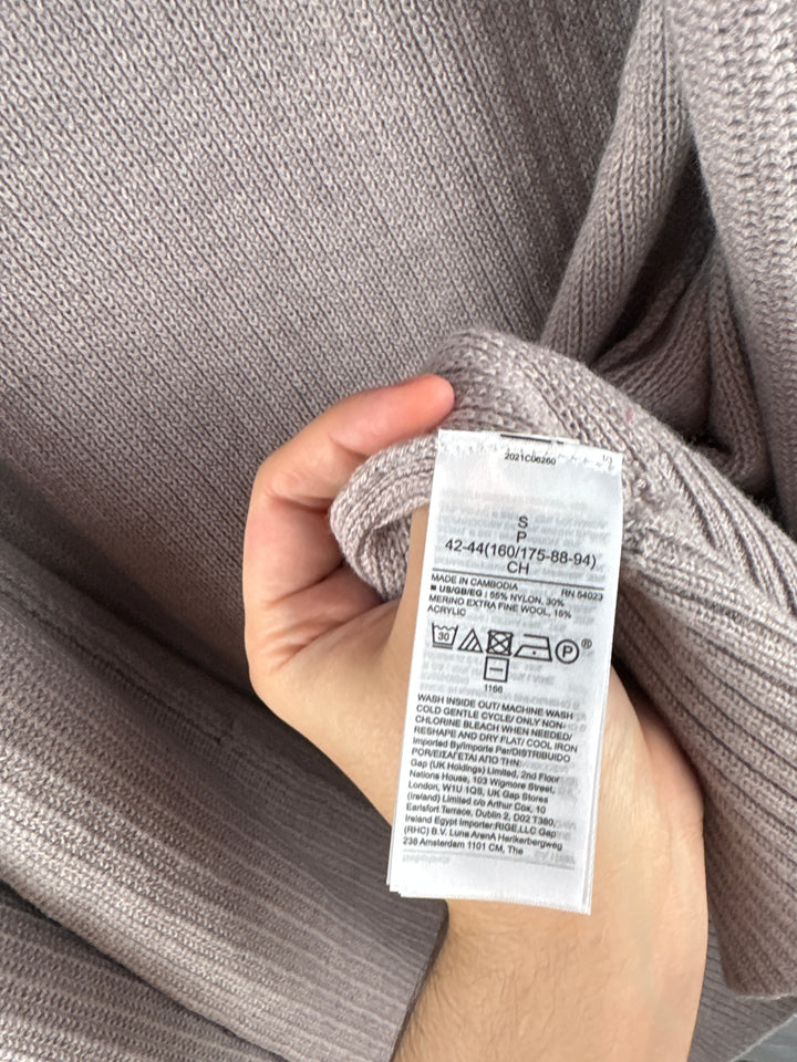 Women’s GAP Small Mauvish Gray Knit Cardigan