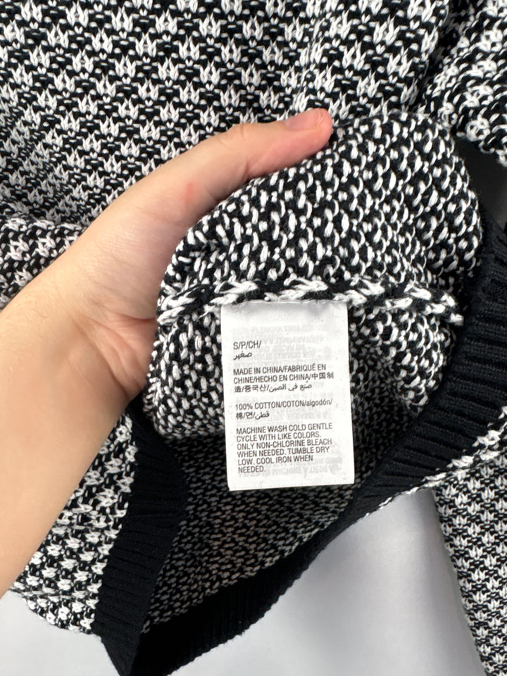 Women’s Karen Scott Small White &amp; Black Patterned Turtleneck