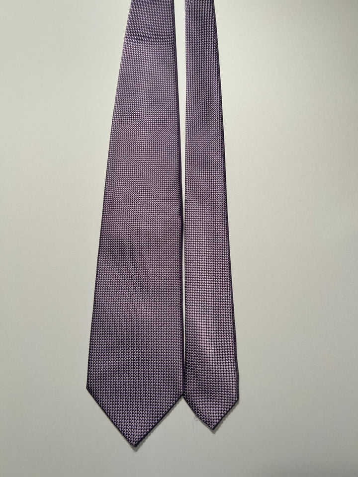 Giorgio Armani Men’s 100% Silk Tie Purple Lavender Textured Made in Italy 60” x 3.5”