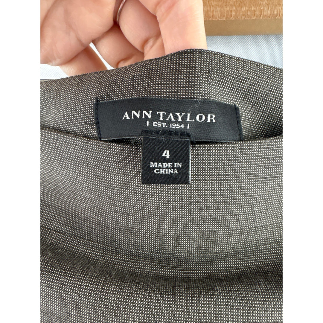 Women’s Ann Taylor Size 4 Greige Pencil Skirt