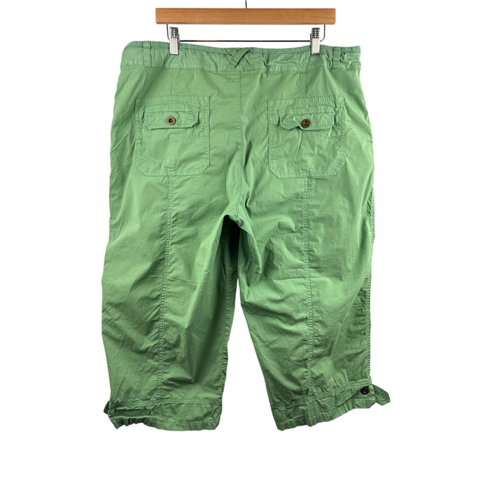 Women’s Fresh Produce XXL Leaf Green Cargo Capris
