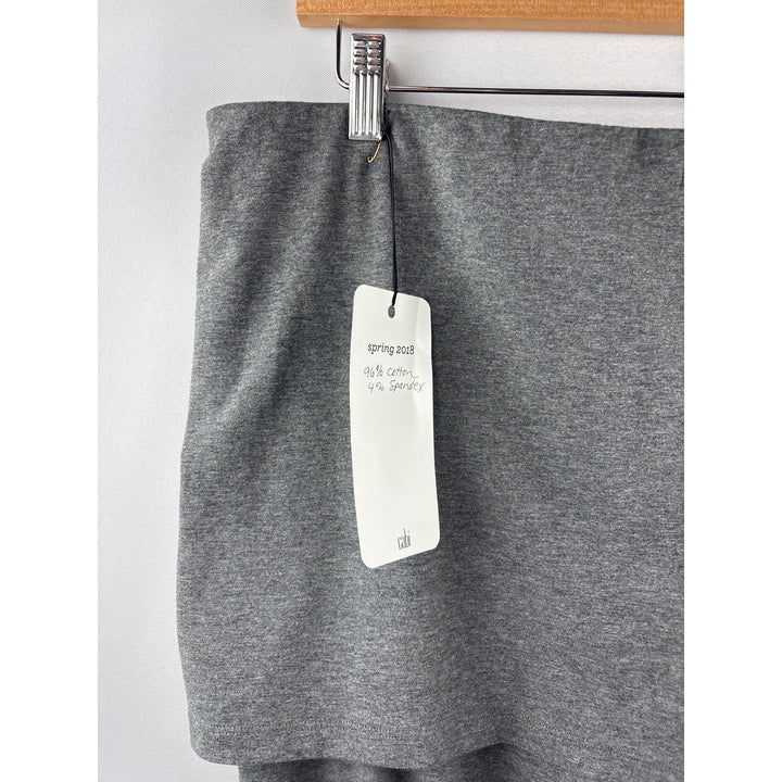 Women’s Cabi XL Gray Cropped Leggings w/ Attached Skirt