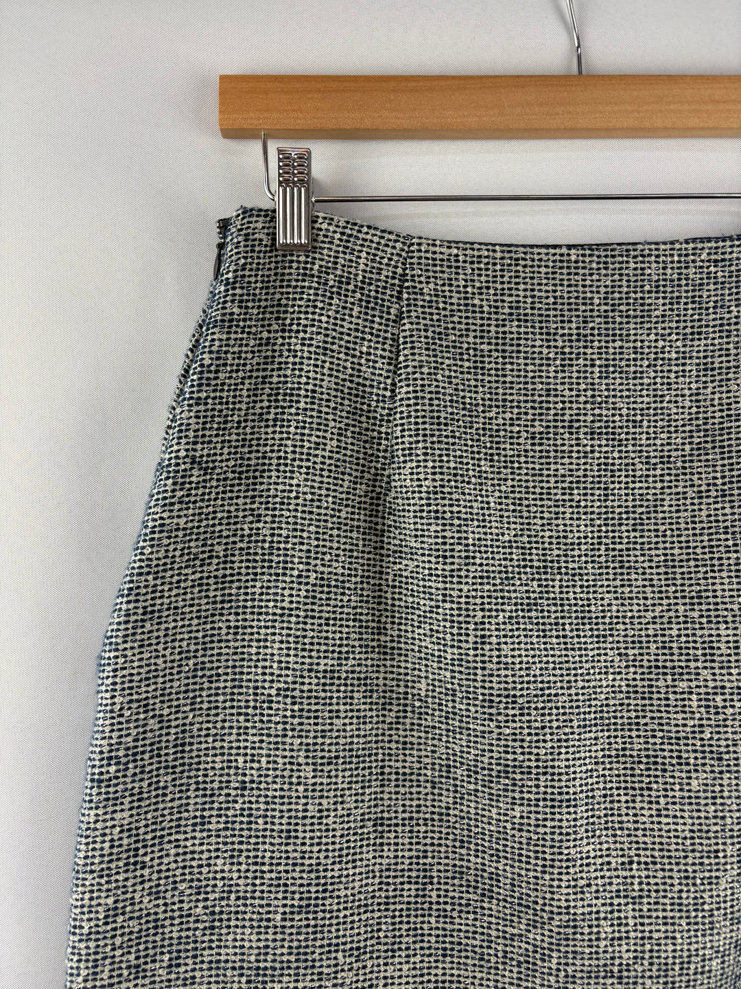 Women’s Banana Republic Size 4 Cream & Blue Pencil Skirt