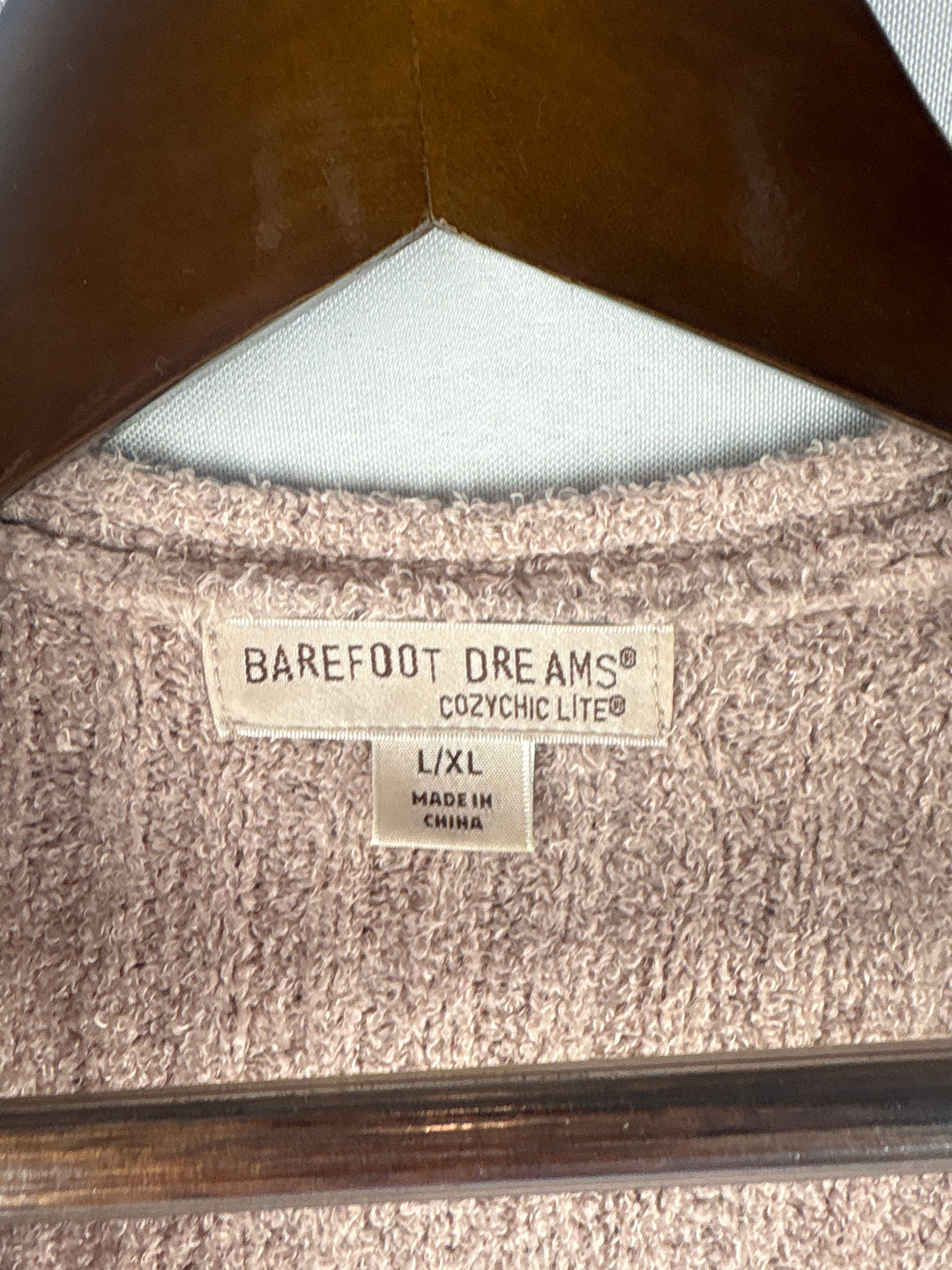 Women’s Barefoot Dreams L/XL Mauvish Beige Cardigan