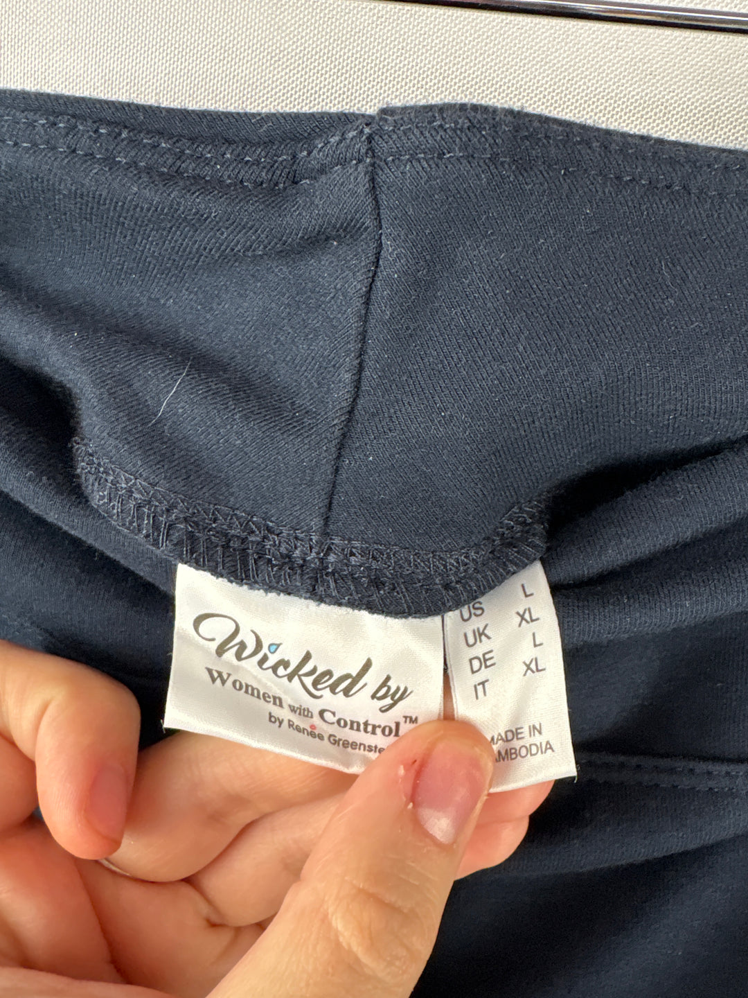 Women’s Wicked Women’s in Control Large Navy Athletic Shorts
