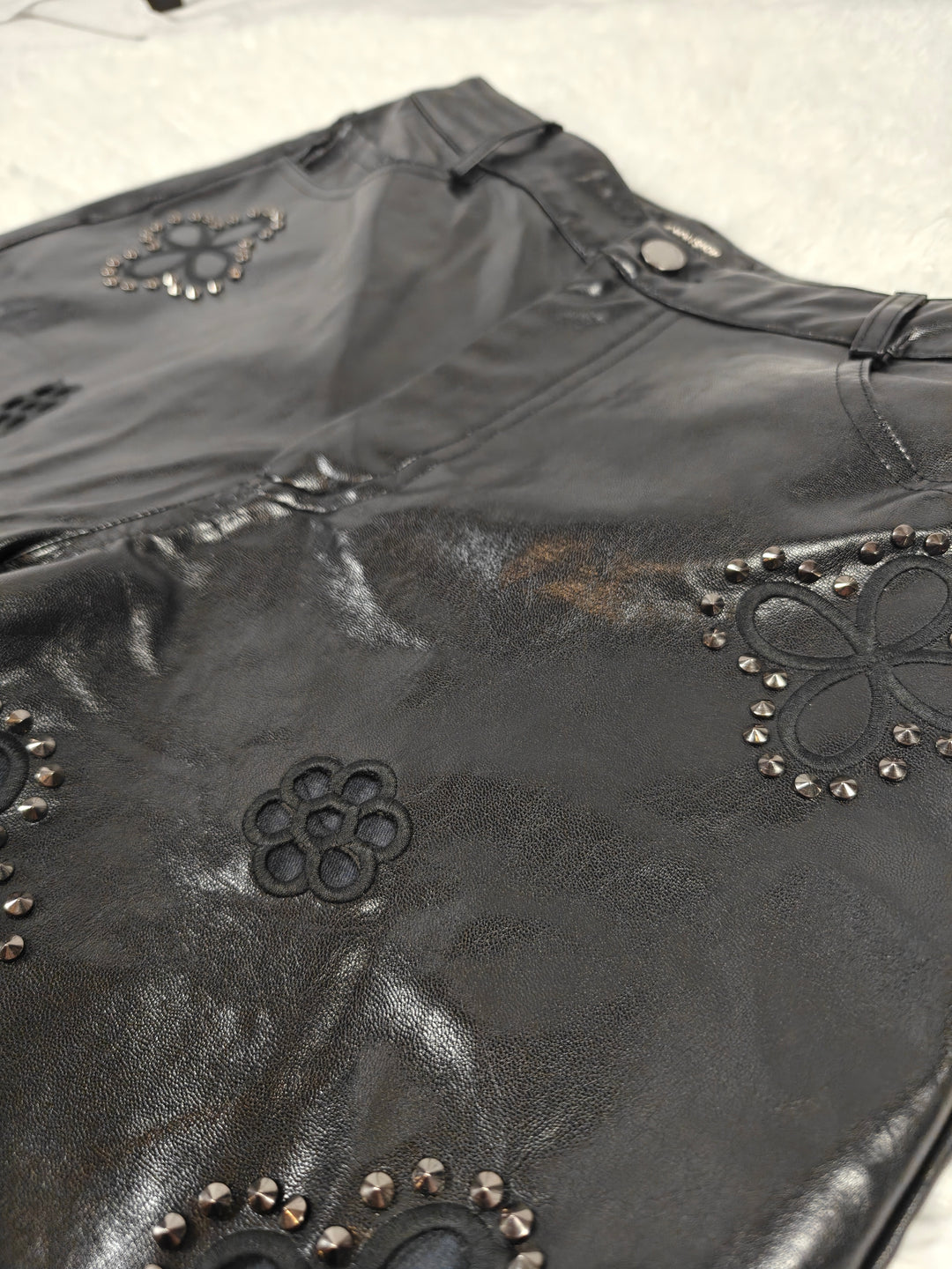 Womens The Noli Shop Faux Leather Floral Studded Pants Black Size 31