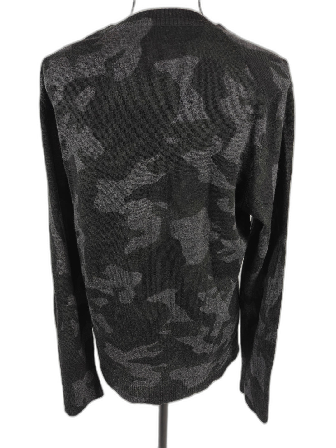 Women’s Banana Republic Camo Sweater Gray Size M