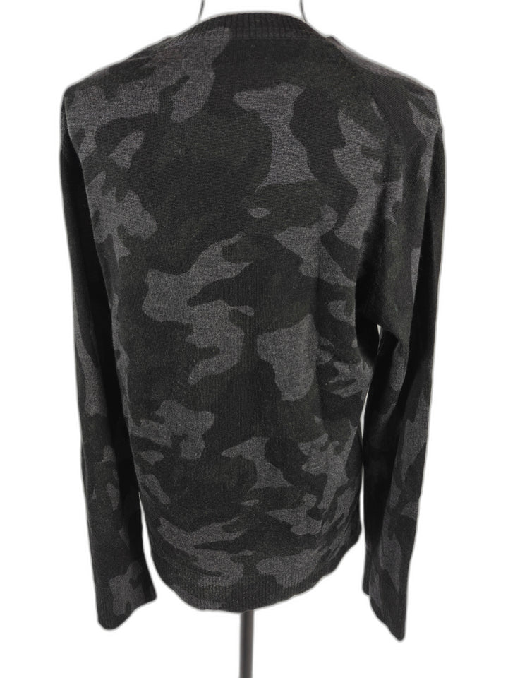 Women’s Banana Republic Camo Sweater Gray Size M