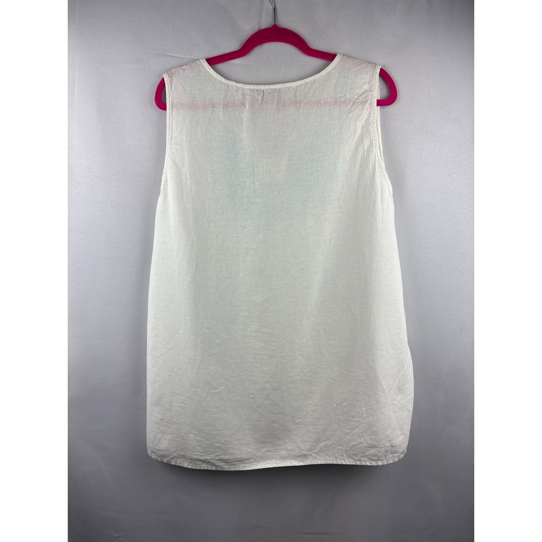 Rose & Thyme Womens 2X Sleeveless White Top With Blue Embroidered Front Detail