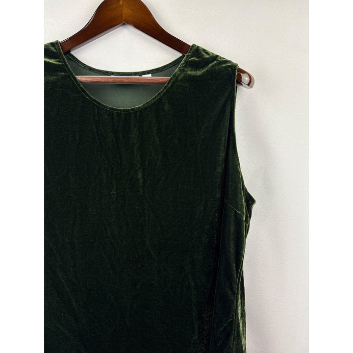 Women’s D&Co XL Forest Green Velvet Sleeveless Blouse