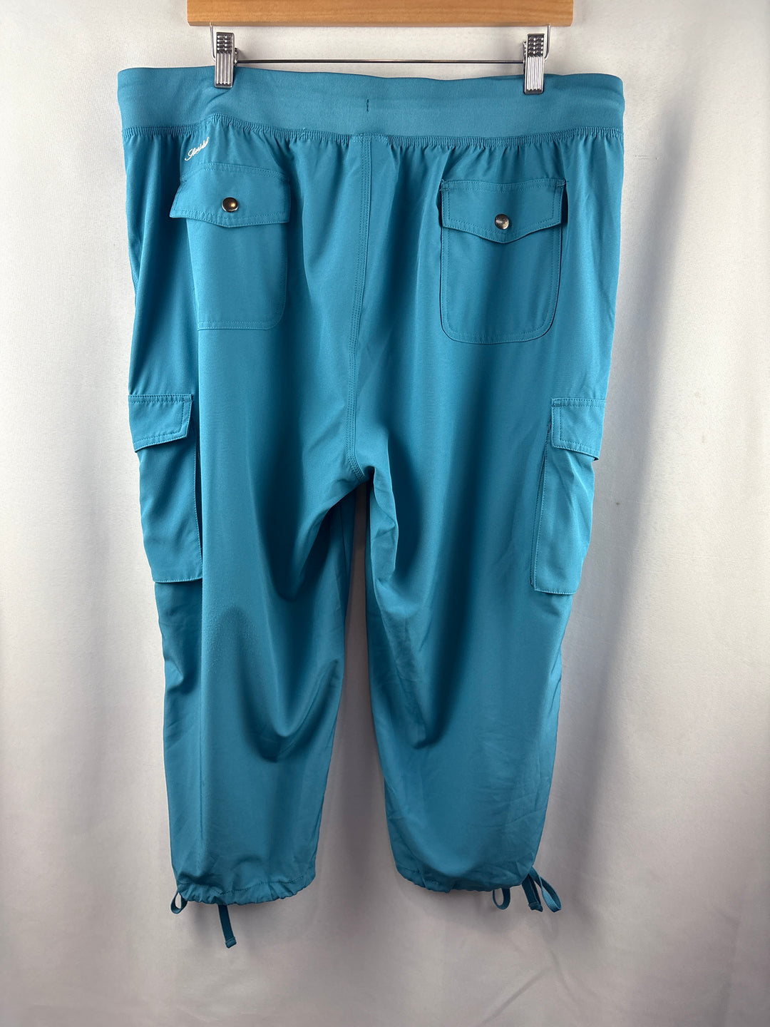 Women’s Soothfeel 2XL Muted Blue Cargo Activewear Capris